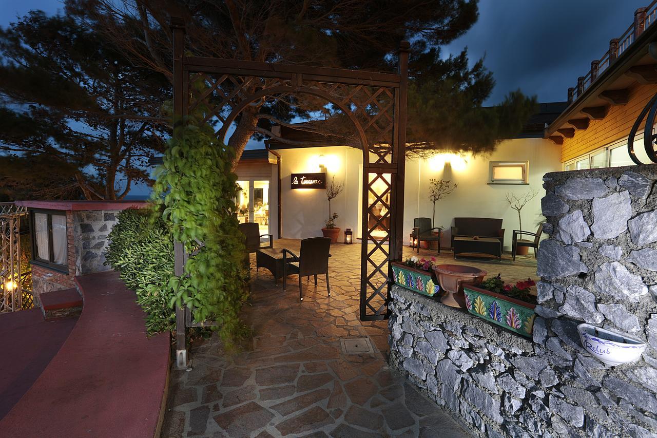 Vrclub - Villa Ridente Residence San Giorgio (Messina) Exterior foto